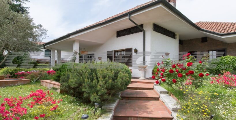 Segrate, villa